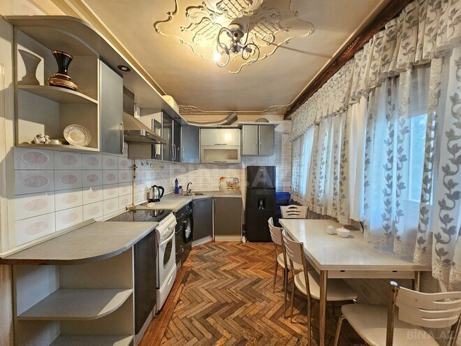 Satılır 3 otaqlı köhnə tikili 90 m², İnşaatçılar m., photo 11 from 23