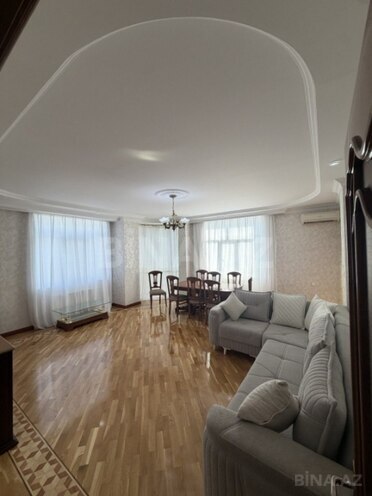 Сдаётся 2-комн. новостройка 140 м², м. Гянджлик, photo 1 from 13