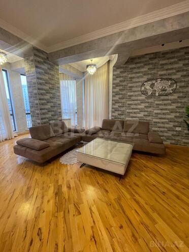 Сдаётся 3-комн. новостройка 157 м², Насиминский  р., photo 3 from 22