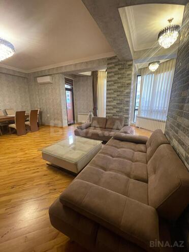 Сдаётся 3-комн. новостройка 157 м², Насиминский  р., photo 4 from 22