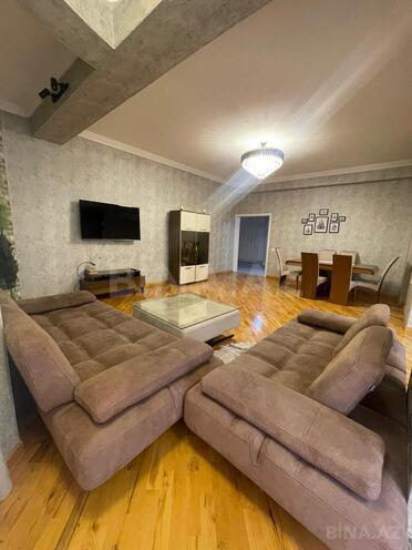 Сдаётся 3-комн. новостройка 157 м², Насиминский  р., photo 1 from 22