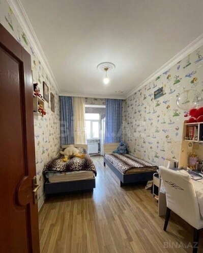 Satılır 4 otaqlı köhnə tikili 104.6 m², Xalqlar Dostluğu m., photo 4 from 6