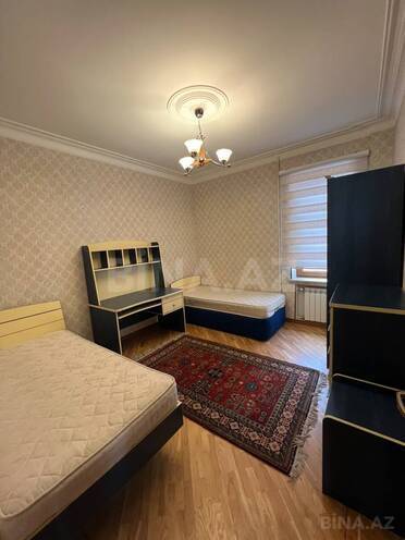Сдаётся 4-комн. вторичка 120 м², м. Низами, photo 7 from 18