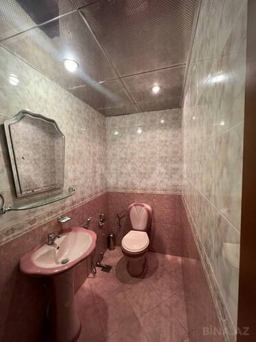 Сдаётся 4-комн. вторичка 120 м², м. Низами, photo 17 from 18