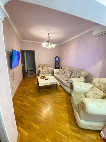 Satılır 4 otaqlı köhnə tikili 105 m², Nəsimi m., photo 4 from 17
