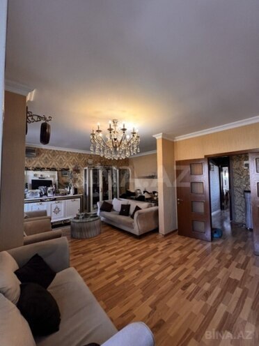 Продаётся 4-комн. вторичка 100 м², м. Ази Асланов, photo 4 from 19