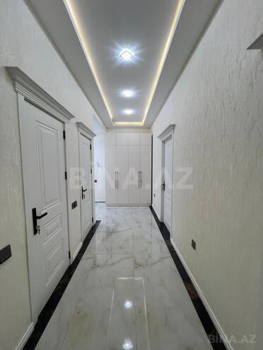 Продаётся 2-комн. новостройка 145 м², м. Кара Караев, photo 1 from 22
