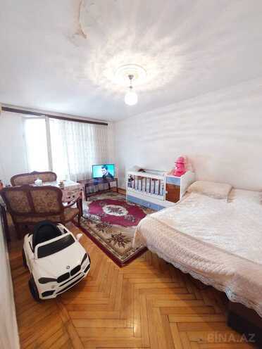 Продаётся 2-комн. вторичка 40 м², м. Нефтчиляр, photo 1 from 12