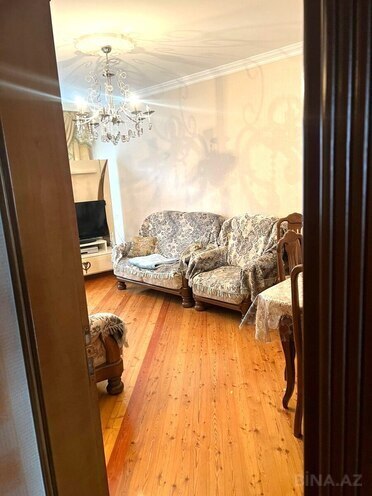Продаётся 3-комн. вторичка 80 м², м. Ази Асланов, photo 4 from 17