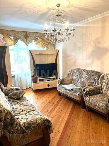 Продаётся 3-комн. вторичка 80 м², м. Ази Асланов, photo 3 from 17