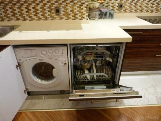 İcarəyə verilir 4 otaqlı yeni tikili 170 m², 28 May m., photo 17 from 25