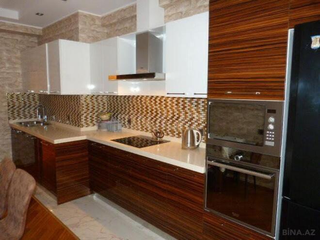 İcarəyə verilir 4 otaqlı yeni tikili 170 m², 28 May m., photo 14 from 25