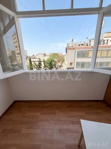 Satılır 3 otaqlı köhnə tikili 80 m², Qaraçuxur q., photo 13 from 14