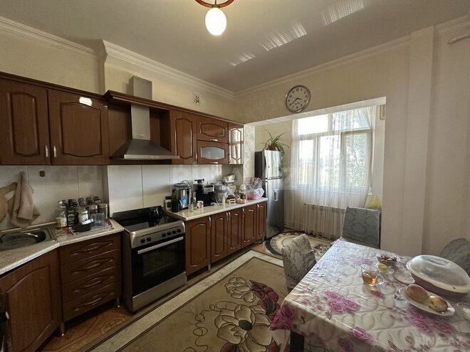 Satılır 2 otaqlı köhnə tikili 65 m², Xalqlar Dostluğu m., photo 6 from 14