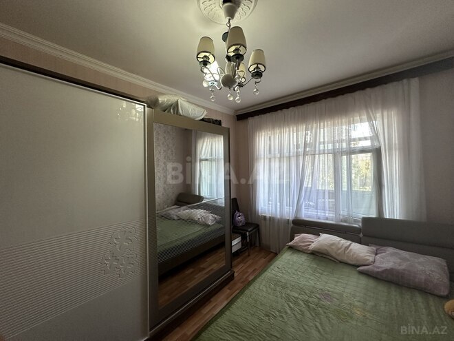 Satılır 2 otaqlı köhnə tikili 65 m², Xalqlar Dostluğu m., photo 4 from 14