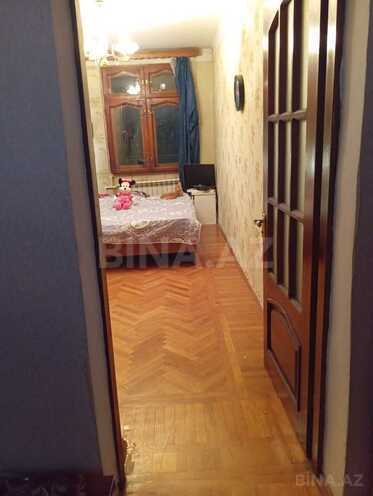 Satılır 2 otaqlı köhnə tikili 55 m², İnşaatçılar m., photo 12 from 19