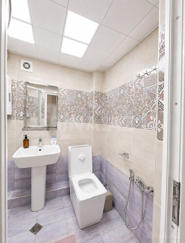 İcarəyə verilir 2 otaqlı yeni tikili 50 m², İçəri Şəhər m., photo 7 from 9