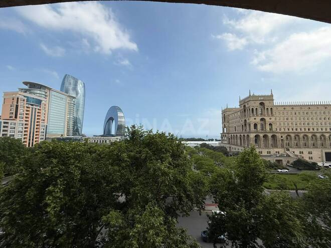 İcarəyə verilir 3 otaqlı yeni tikili 90 m², 28 May m., photo 5 from 14