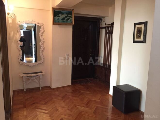 Сдаётся 2-комн. новостройка 80 м², м. 28 мая, photo 1 from 12
