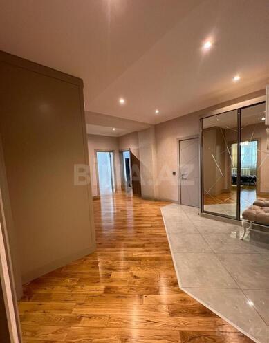 Продается 4-комн. новостройка 195 м², м. Низами, photo 14 from 22