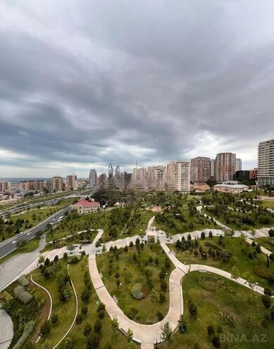 Продается 4-комн. новостройка 195 м², м. Низами, photo 1 from 22