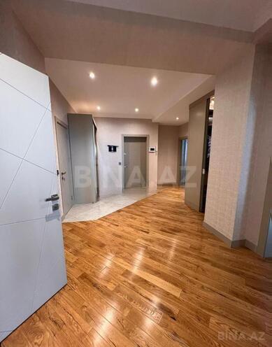 Продается 4-комн. новостройка 195 м², м. Низами, photo 17 from 22