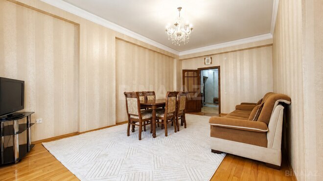Сдаётся 3-комн. новостройка 125 м², м. Ази Асланов, photo 4 from 6