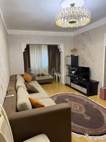 Satılır 2 otaqlı köhnə tikili 72 m², Nərimanov r., photo 1 from 16