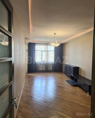 Satılır 3 otaqlı yeni tikili 92 m², 28 May m., photo 1 from 17