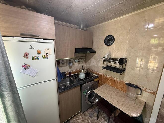 Продаётся 3-комн. вторичка 70 м², м. Нефтчиляр, photo 8 from 18