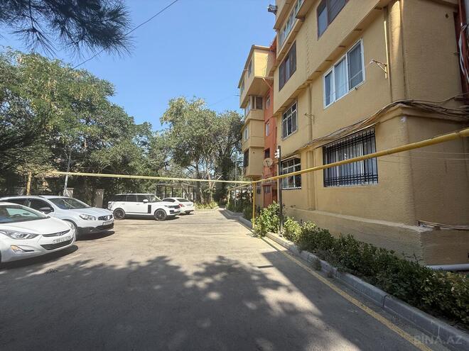 Продаётся 3-комн. вторичка 70 м², м. Нефтчиляр, photo 17 from 18