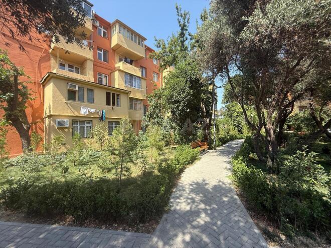 Продаётся 3-комн. вторичка 70 м², м. Нефтчиляр, photo 16 from 18
