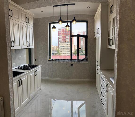 Сдаётся 3-комн. новостройка 90 м², м. Кара Караев, photo 1 from 8