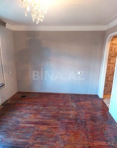 Satılır 2 otaqlı köhnə tikili 35 m², Qara Qarayev m., photo 3 from 11