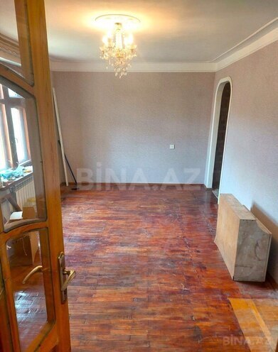 Satılır 2 otaqlı köhnə tikili 35 m², Qara Qarayev m., photo 1 from 11