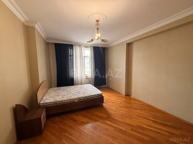 Сдаётся 3-комн. новостройка 130 м², Насиминский  р., photo 9 from 19
