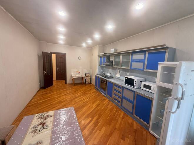 Сдаётся 3-комн. новостройка 130 м², Насиминский  р., photo 15 from 19