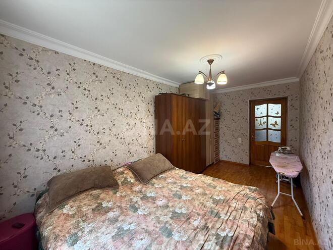 Продаётся 3-комн. вторичка 70 м², м. Нефтчиляр, photo 16 from 18