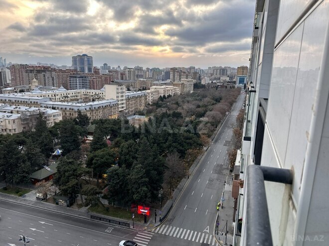 Продаётся 3-комн. новостройка 137 м², Насиминский  р., photo 13 from 17