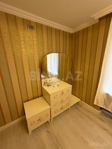 İcarəyə verilir 2 otaqlı köhnə tikili 70 m², İnşaatçılar m., photo 3 from 19