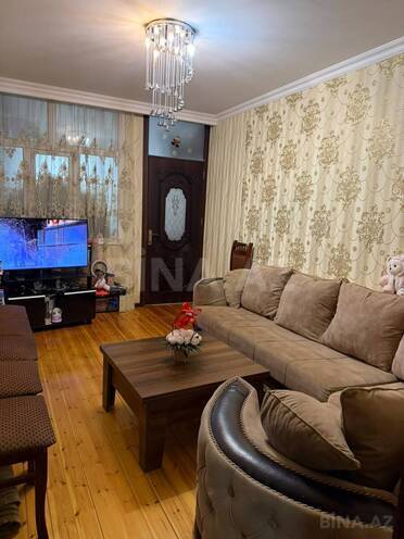 Продаётся 2-комн. вторичка 40 м², пос. Ени Гюнешли, photo 1 from 9