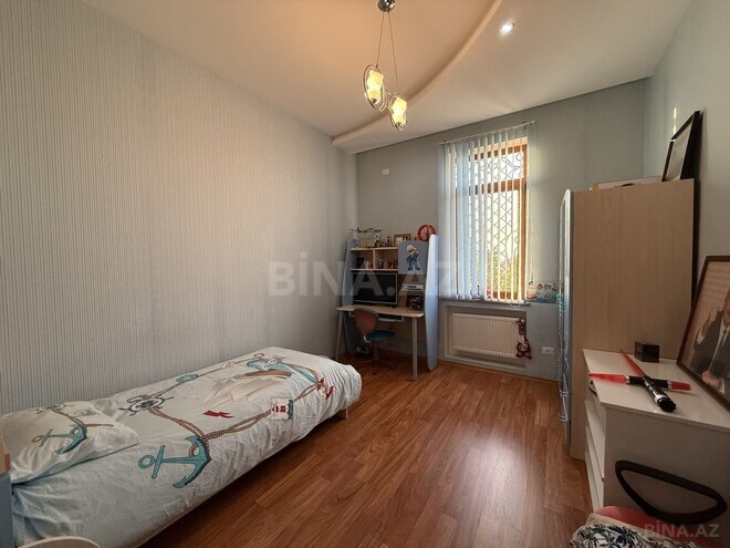Satılır 6 otaqlı həyət evi/bağ evi 400 m², Novxanı q., photo 12 from 21