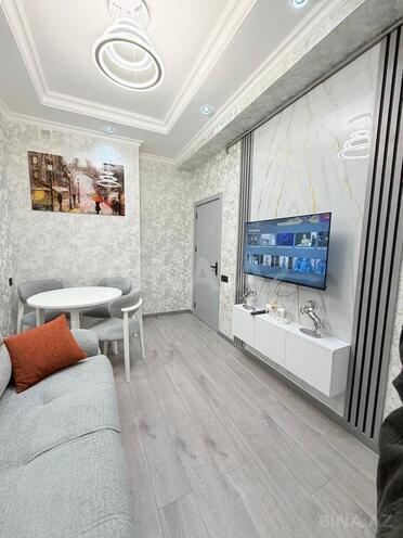 Продаётся 2-комн. новостройка 42 м², м. Кара Караев, photo 3 from 15