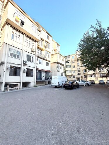 Продаётся 3-комн. вторичка 100 м², м. Низами, photo 3 from 21