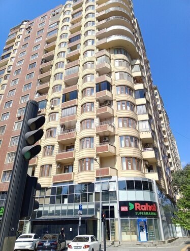 Продаётся 4-комн. новостройка 170 м², Насиминский  р., photo 3 from 6