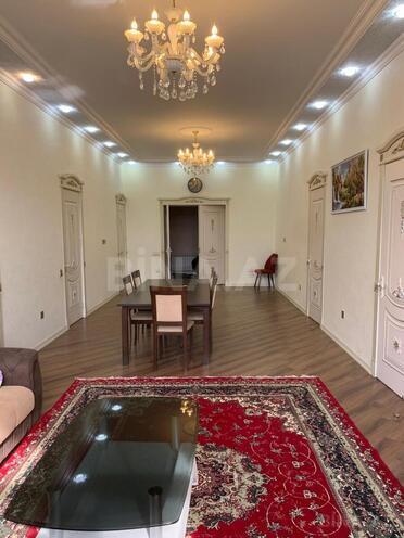 Satılır 7 otaqlı həyət evi/bağ evi 900 m², Novxanı q., photo 9 from 32