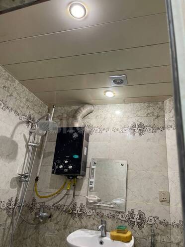 Продаётся 1-комн. вторичка 40 м², м. Нефтчиляр, photo 10 from 16