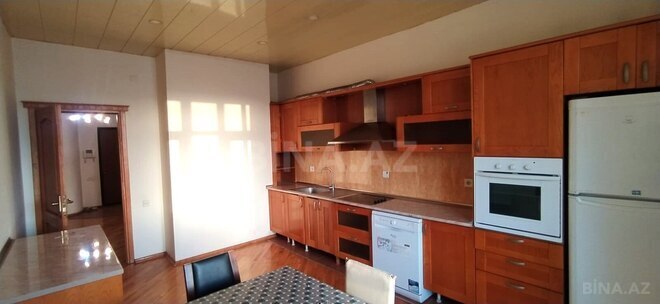 İcarəyə verilir 4 otaqlı yeni tikili 220 m², 28 May m., photo 15 from 18
