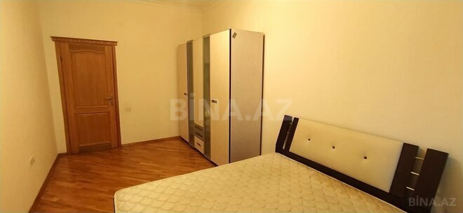 İcarəyə verilir 4 otaqlı yeni tikili 220 m², 28 May m., photo 8 from 18