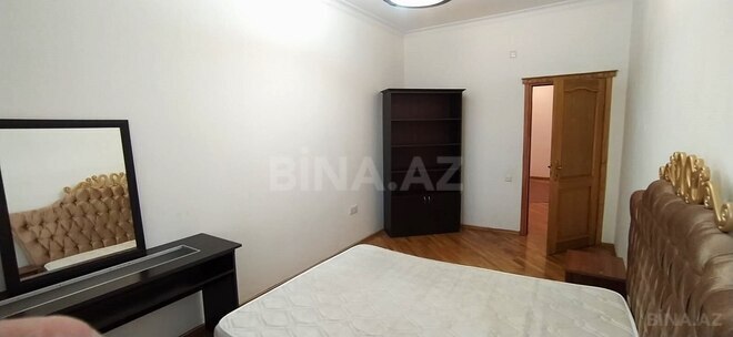 İcarəyə verilir 4 otaqlı yeni tikili 220 m², 28 May m., photo 16 from 18